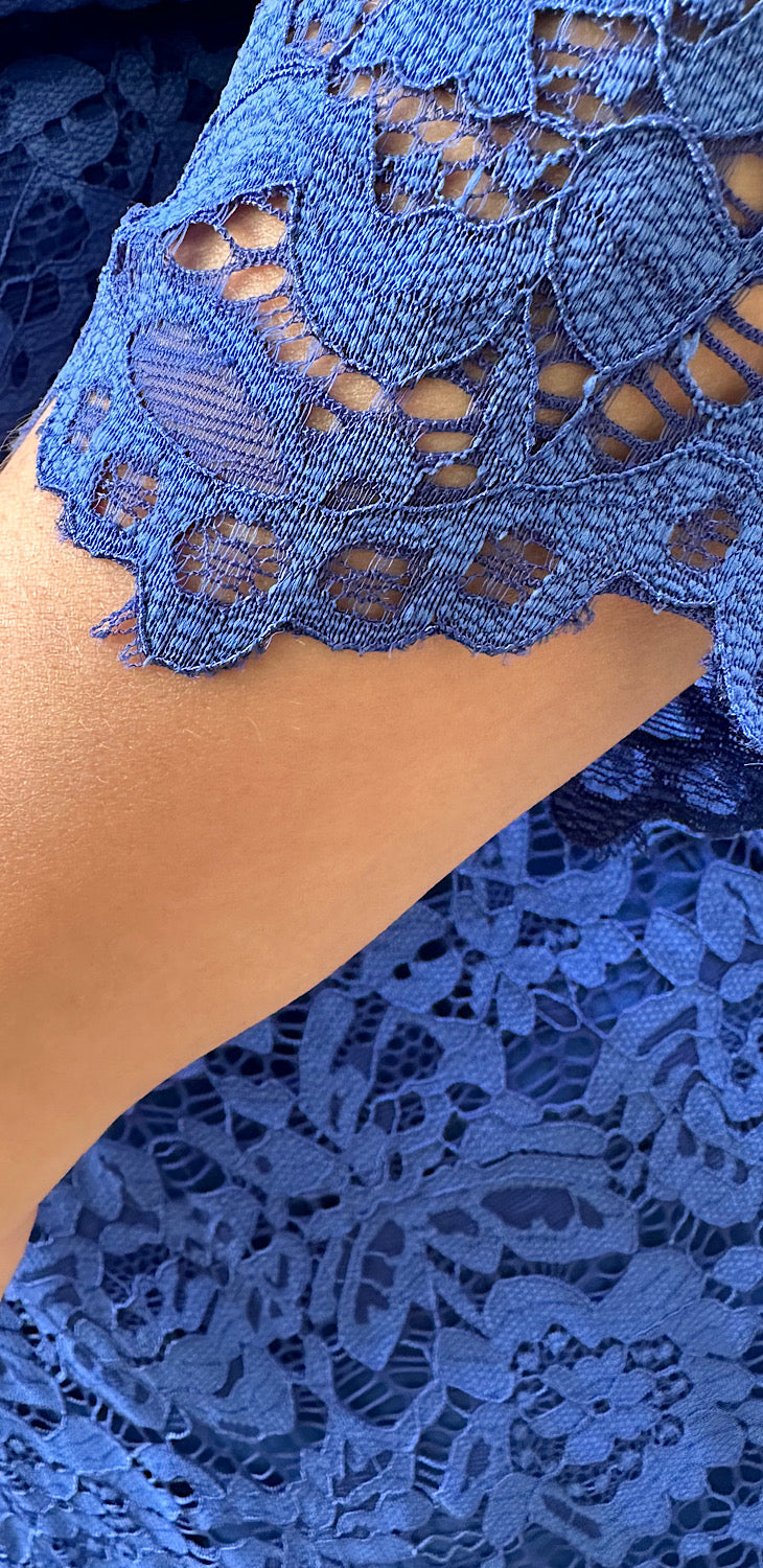 ДАМСКА ДАНТЕЛЕНА РОКЛЯ